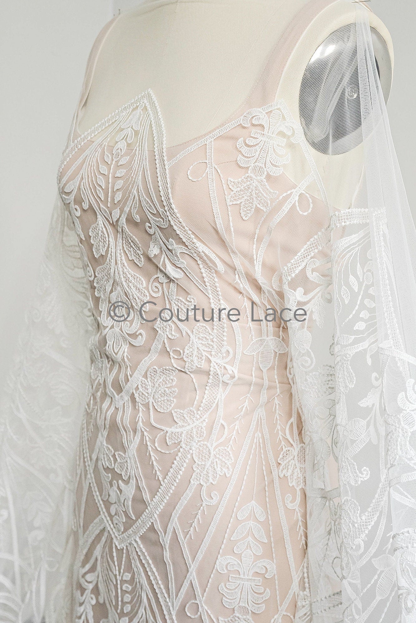 Floral bridal lace off-white/ bridal lace fabric/ floral wedding lace/ couture lace// L23-601