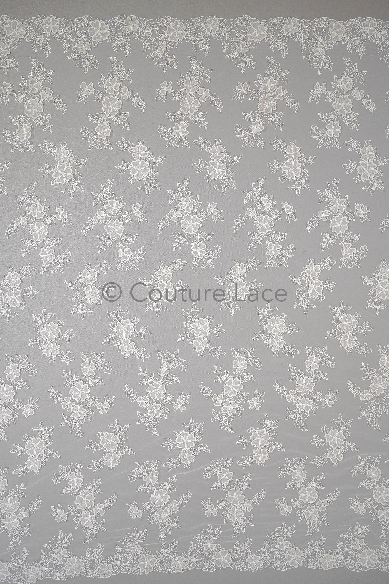 3D Blumen Spitzenstoff Off-White/ Braut Spitzenstoff/ romantischer Blumen Spitzenstoff mit Perlen & Pailletten// L23-607