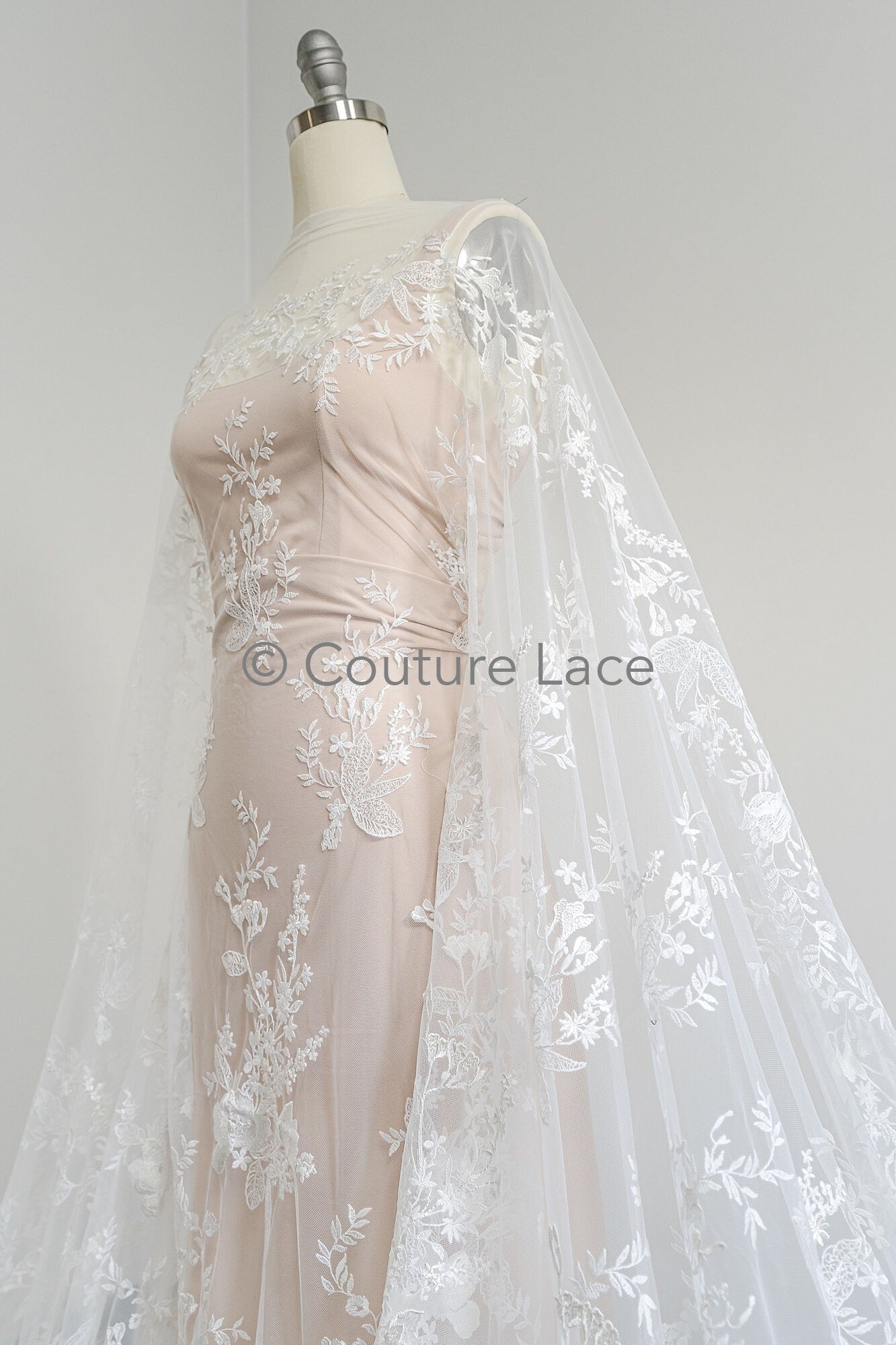 Blumen Braut Spitze Off-White/ Brautspitze mit Blumen/ Hochzeit Spitze/ Couture Spitze// L23-609