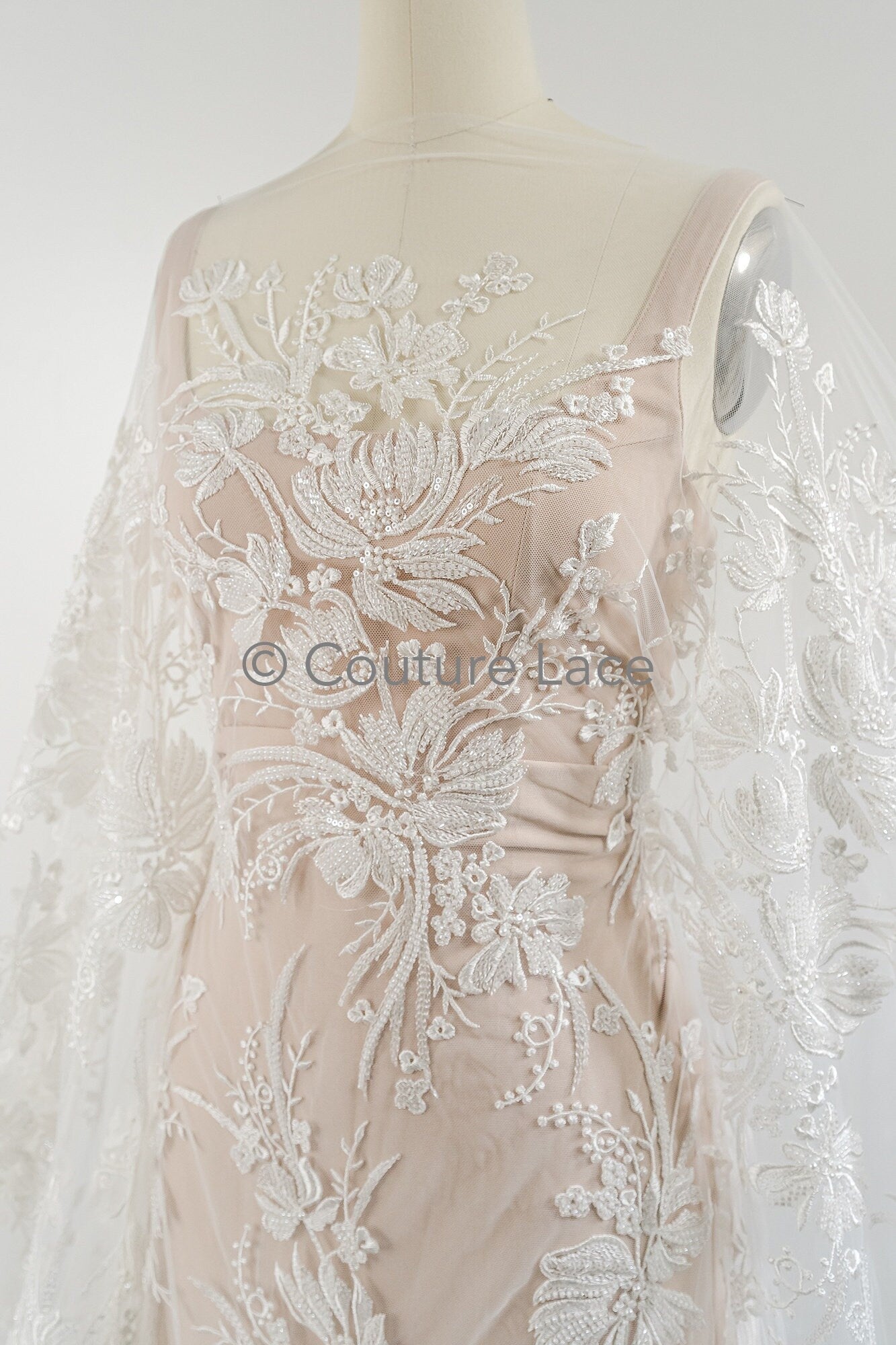Perlen Spitzenstoff Off-White/ Couture Spitze Stoff/ Brautspitze Stoff/ Perlen Spitze// L23-625