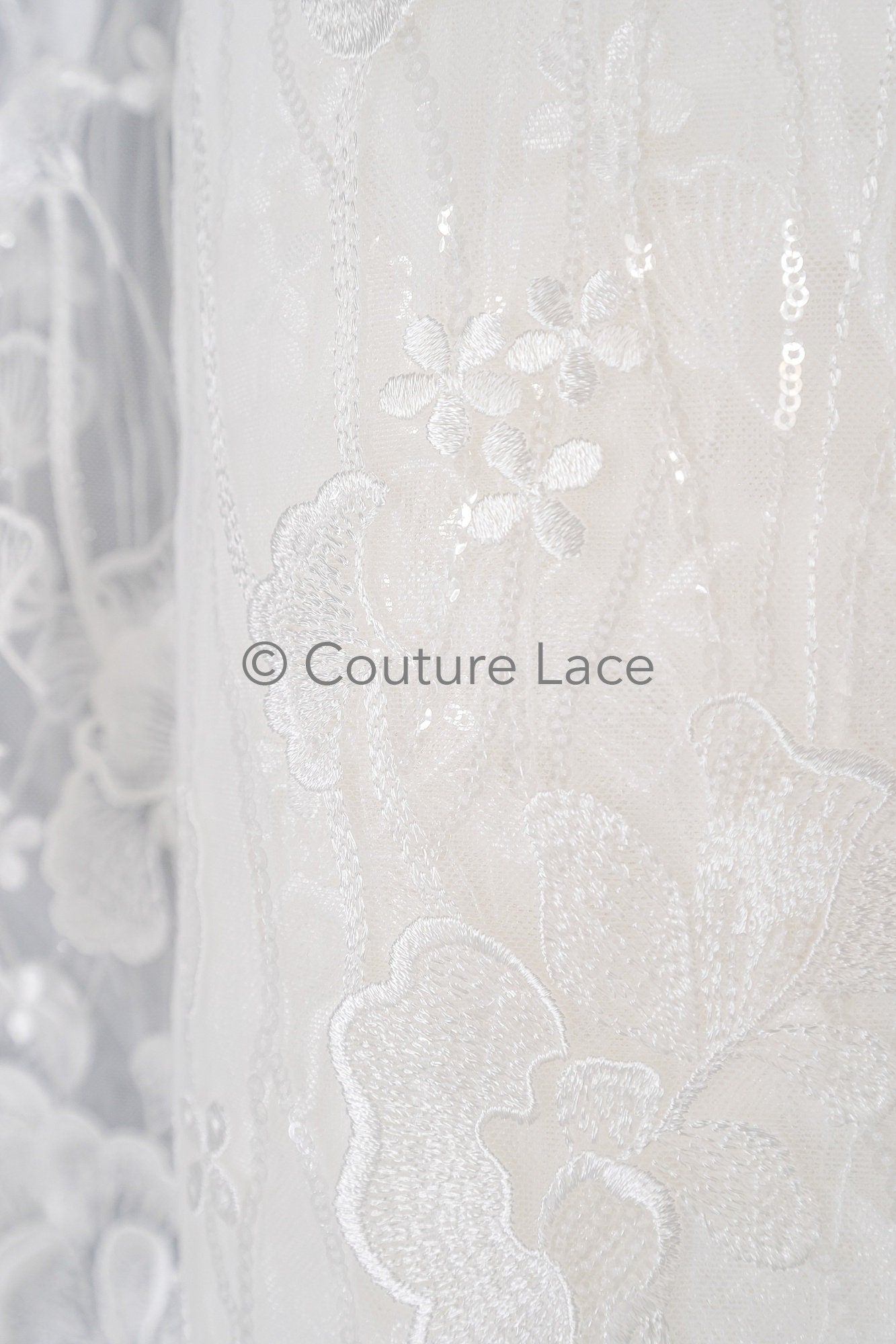Florale Braut Spitze Off-White/ Brautspitze Stoff mit Pailletten/ florale Hochzeit Spitze mit Pailletten/ Couture Spitze// L23-632