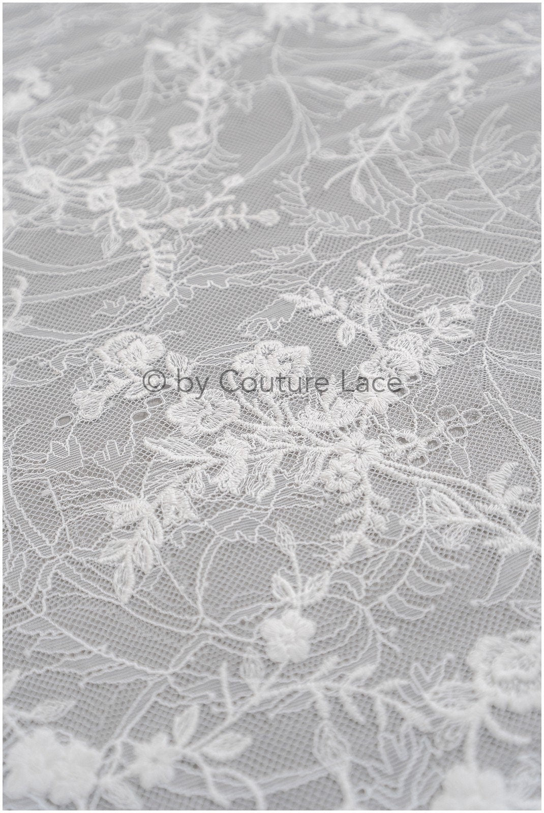 Florale Braut Spitze Off-White/ französische Braut Spitze/ florale Hochzeit Spitze/ Couture Spitze// L23-633
