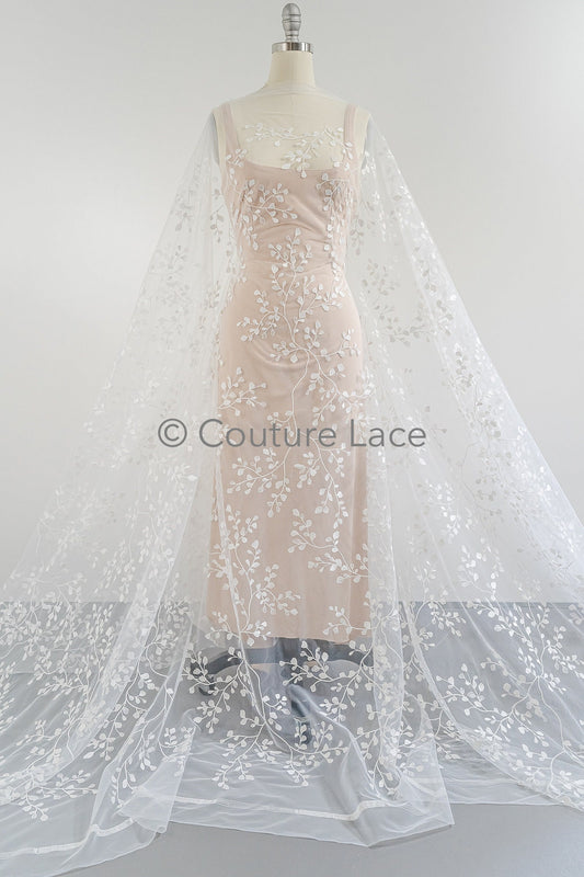 Encaje nupcial floral / material de encaje nupcial / encaje de novia en blanco roto con lentejuelas / encaje de boda floral / encaje de alta costura // L23-636