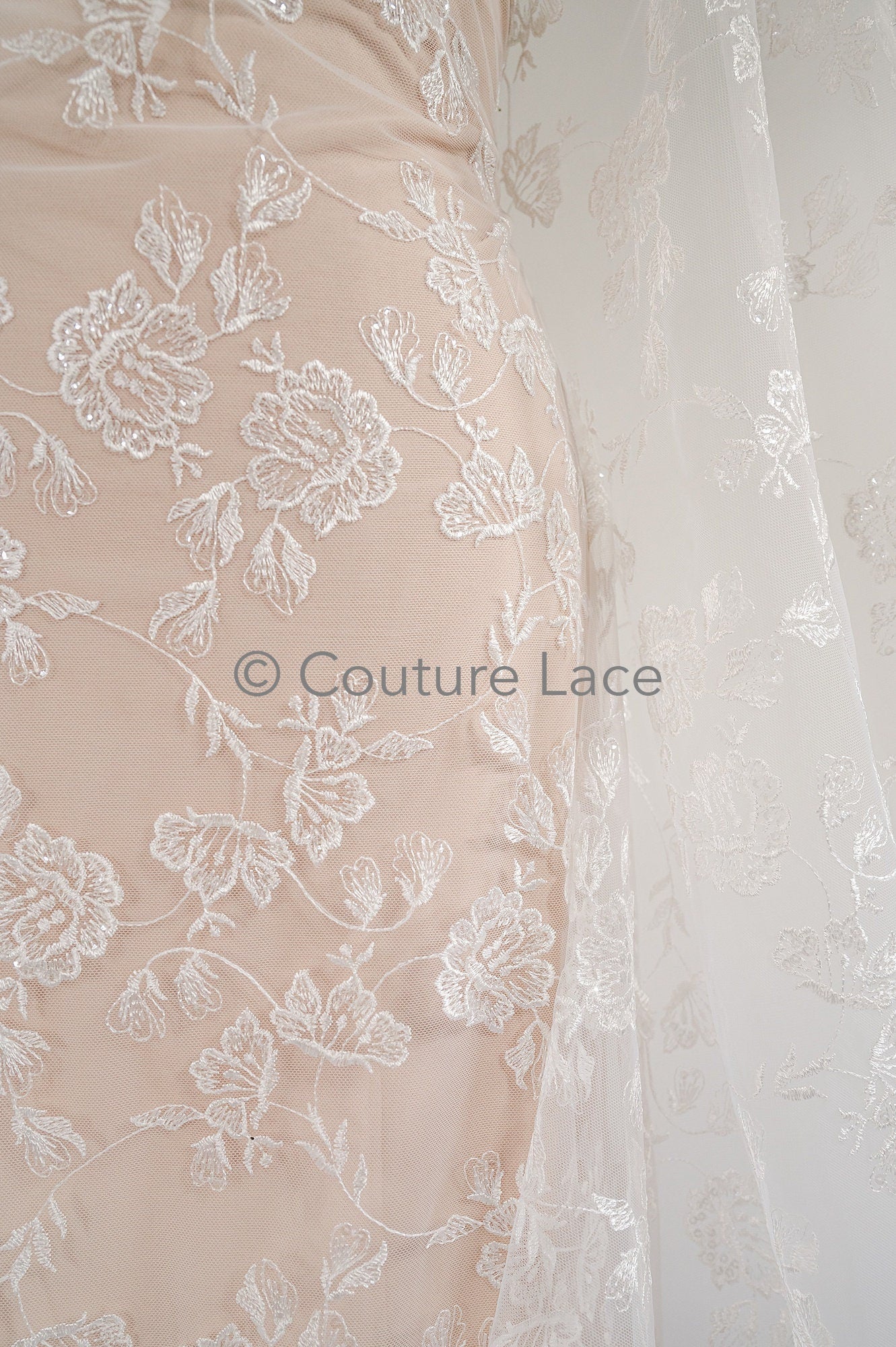 Blumen Braut Spitze / Braut Spitze Material mit Pailletten / offwhite Braut Spitze / Blumen Hochzeit Spitze / Couture / L17-035