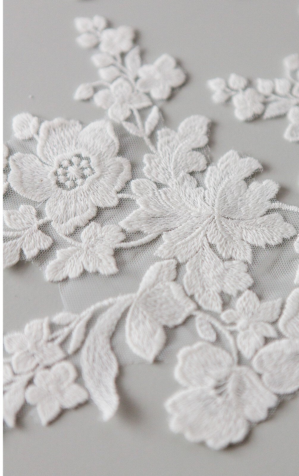 Hochzeit Spitzenstoff / Hochzeit Spitzenstoff / Blumen Braut Spitze Applikation// A17-150
