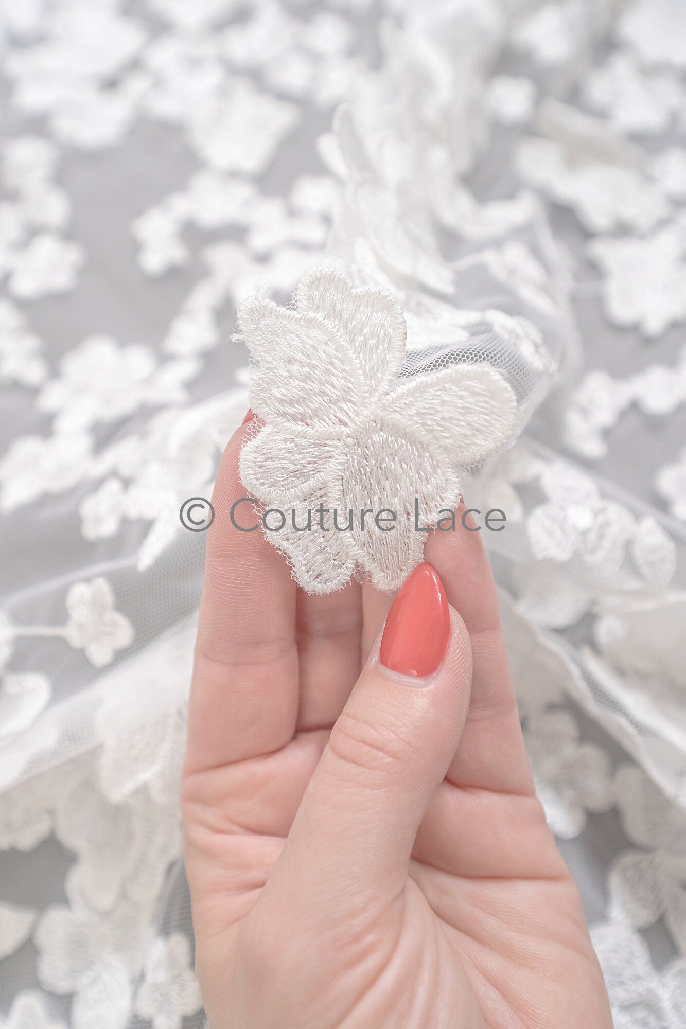 3D Blumen Spitzenstoff/ Braut Spitzenstoff/ romantischer Blumen Spitzenstoff mit 3D Blumen/ Hochzeit Spitzenstoff// L23-634