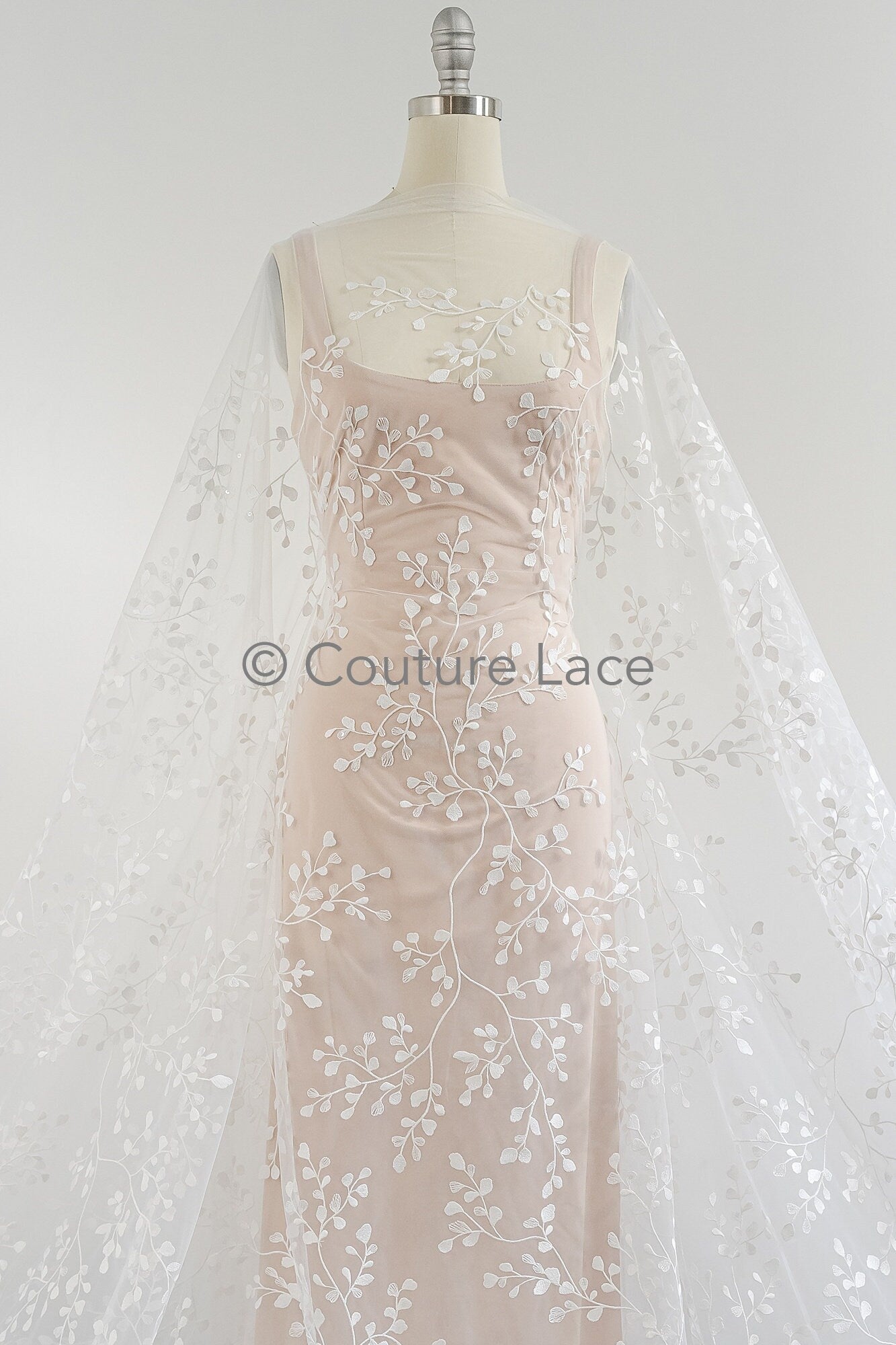 Florale Braut Spitze / Braut Spitze Material / offwhite Braut Spitze mit Folgen / florale Hochzeit Spitze / Couture Spitze / / L23-636