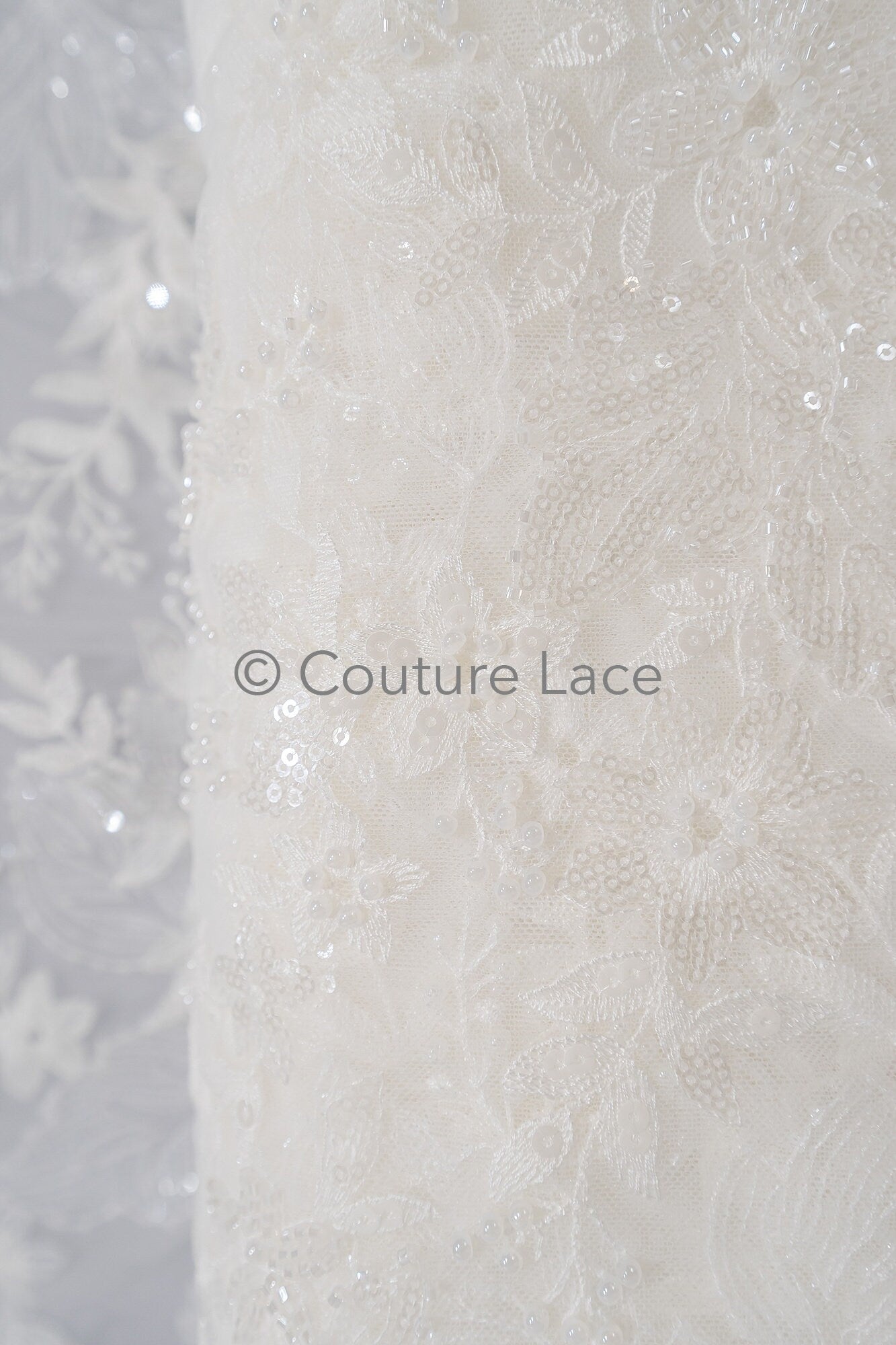 Blumen Perlen Spitze Stoff/ Couture Spitzen Stoff/ Braut Spitzen Stoff/ Perlen Perlen Spitze// L23-657