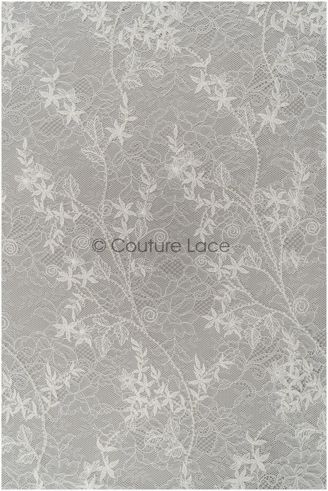 Französischer Spitzenstoff mit Blumenmuster & Perlen/ Blumen Spitzenstoff/ Brautspitze/ Dessous Spitze// L21-411