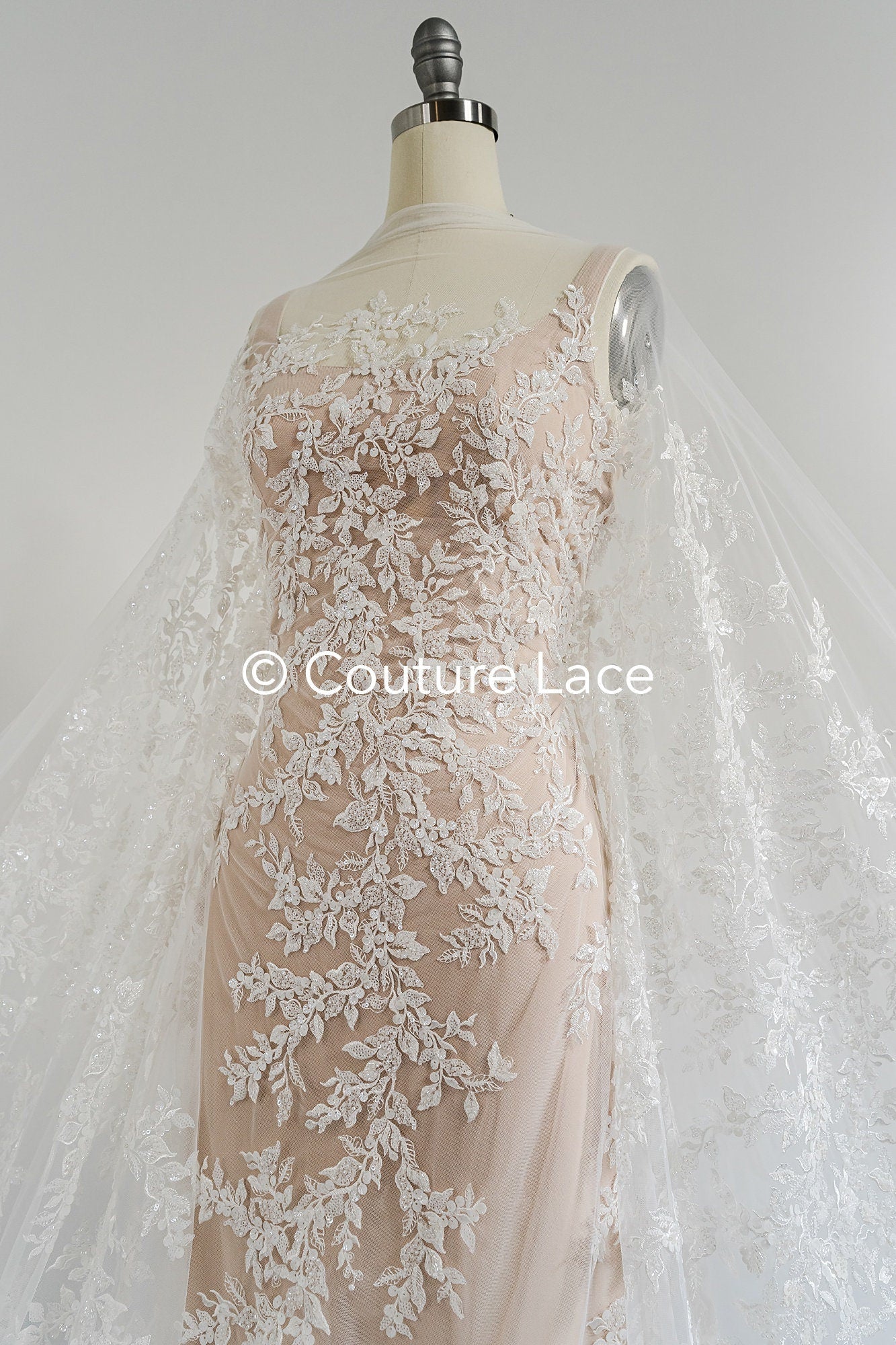 Blumen Perlen Spitzenstoff Off-White/ Couture Spitze Stoff/ Brautspitzenstoff mit Perlen & Pailletten/ Perlen Spitze// L23-656