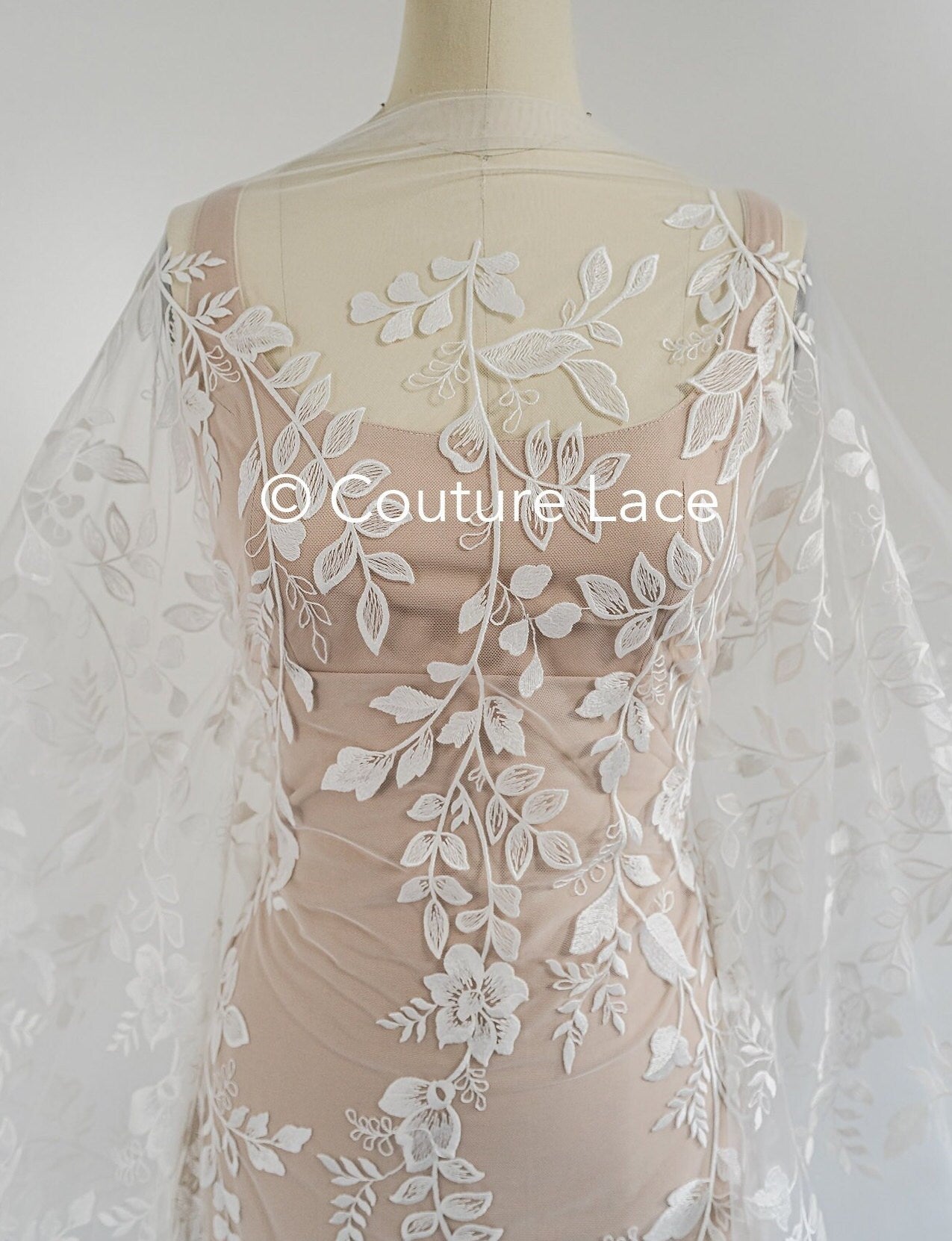 Floral bridal lace/ bridal lace fabric off-white/ floral wedding lace/ couture lace// L23-659