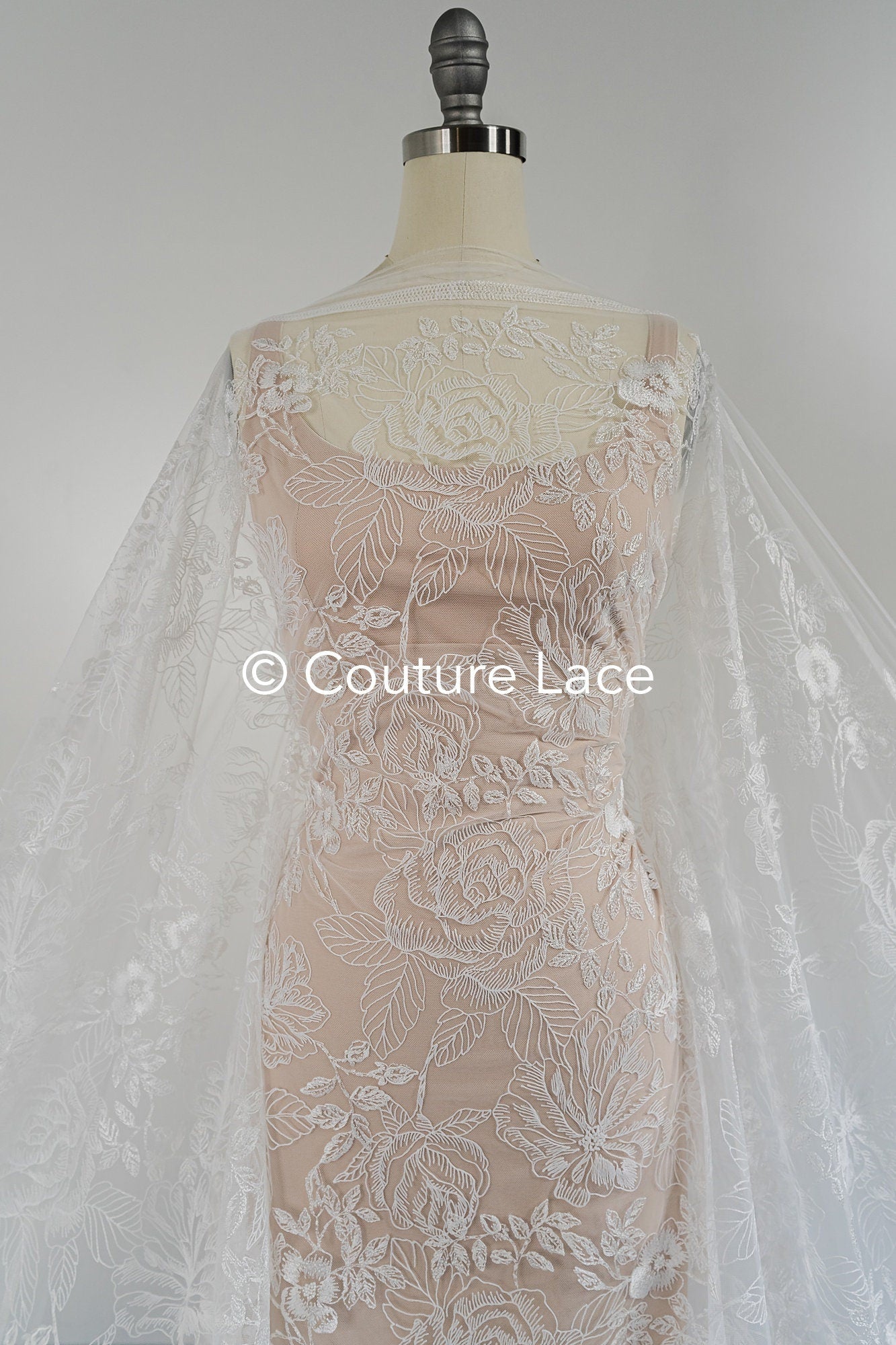 Floral bridal lace off-white/ bridal lace fabric/ floral wedding lace/ couture lace// L23-662