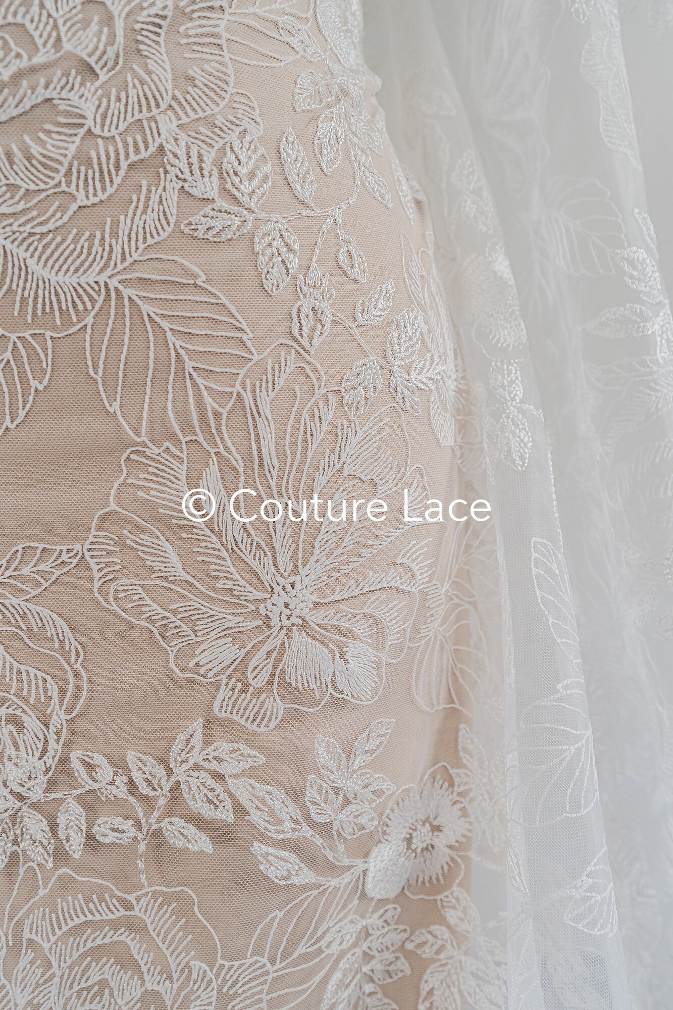 Floral bridal lace off-white/ bridal lace fabric/ floral wedding lace/ couture lace// L23-662