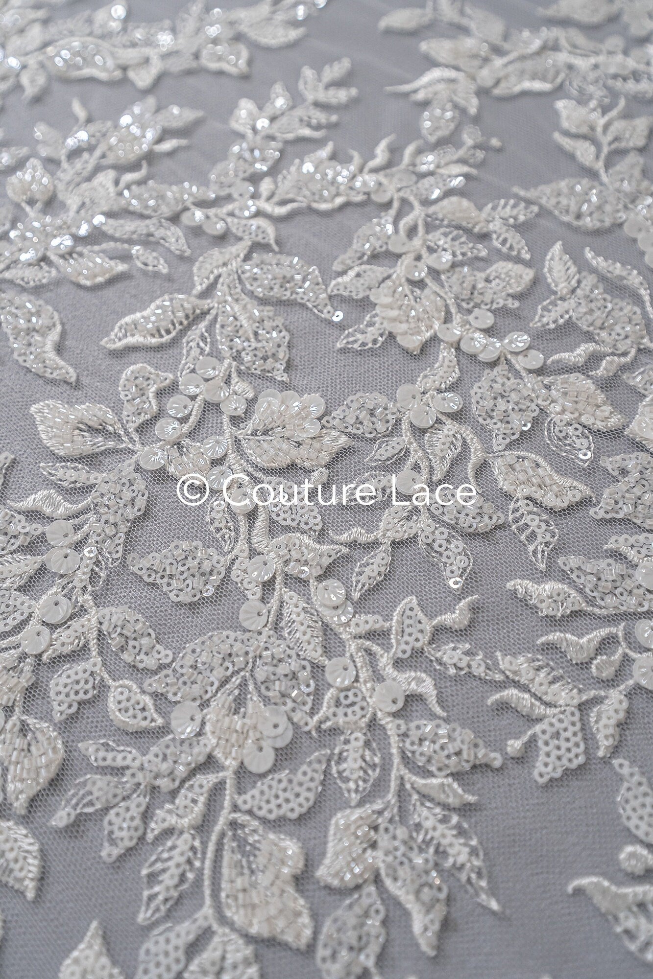 Blumen Perlen Spitzenstoff Off-White/ Couture Spitze Stoff/ Brautspitzenstoff mit Perlen & Pailletten/ Perlen Spitze// L23-656