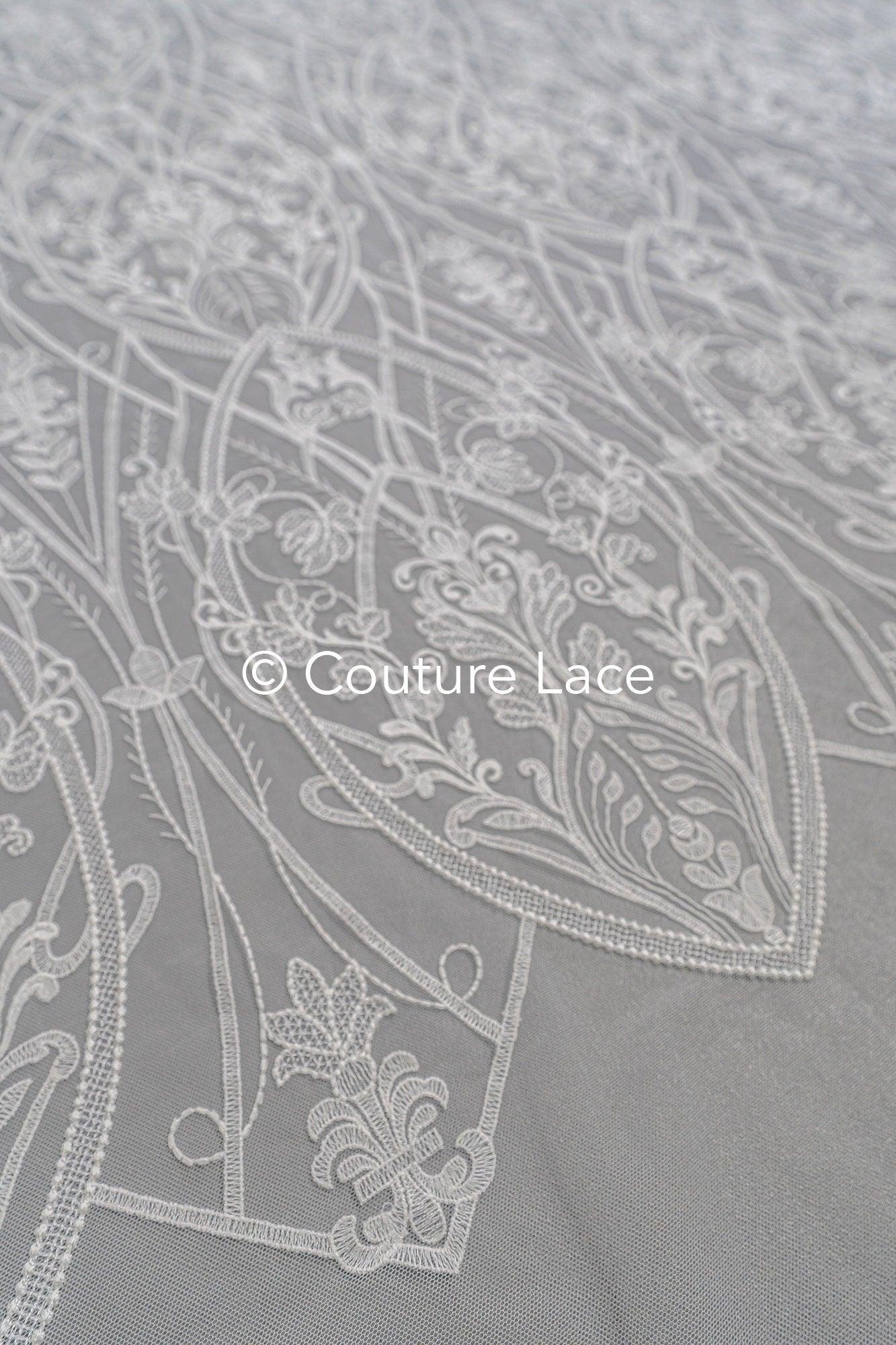 Floral bridal lace off-white/ bridal lace fabric/ floral wedding lace/ couture lace// L23-601