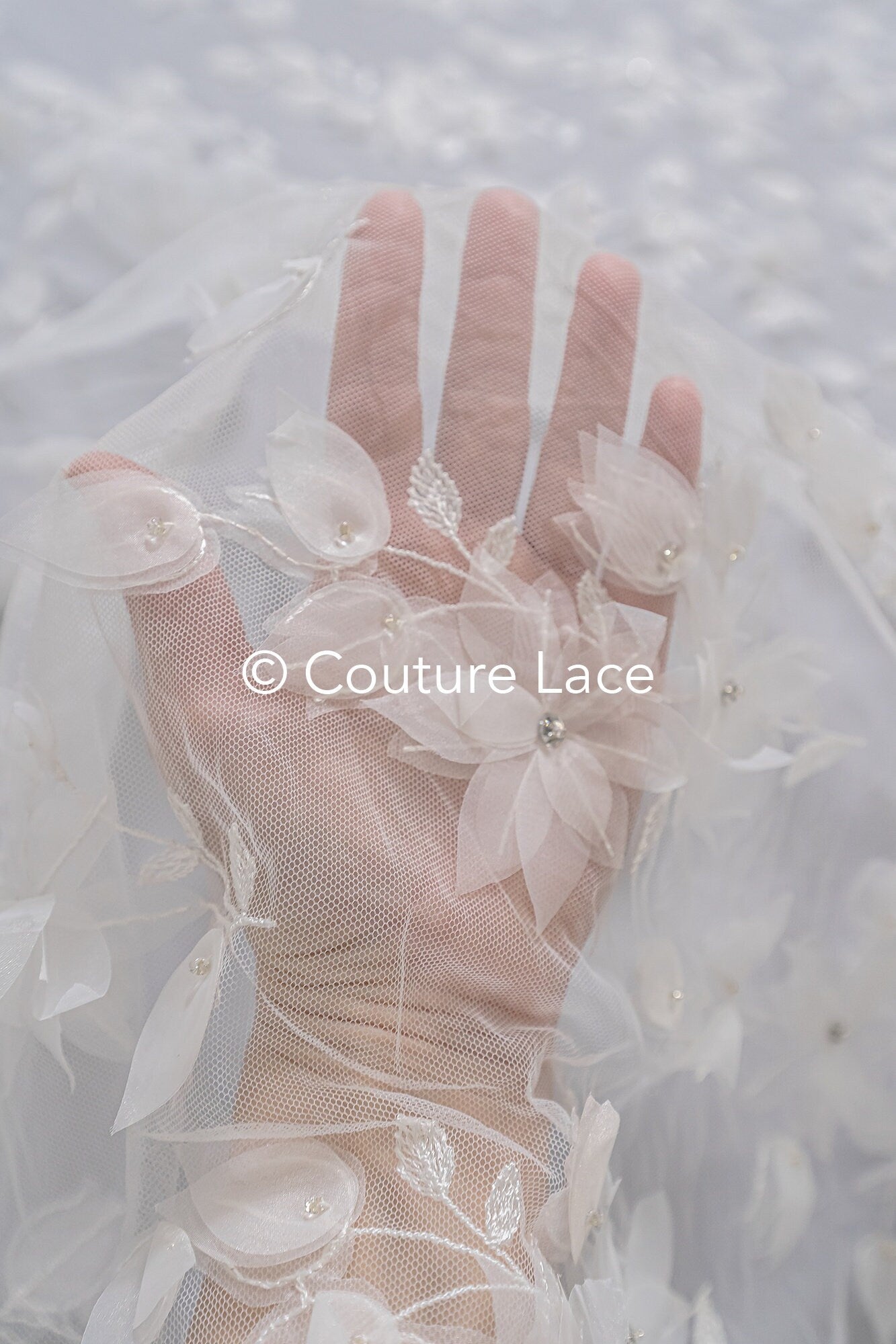 3D Blumen Spitzenstoff Off-White/ Braut Spitzenstoff/ romantische Spitze mit 3D Blumen/ Hochzeit Spitzenstoff// L23-663