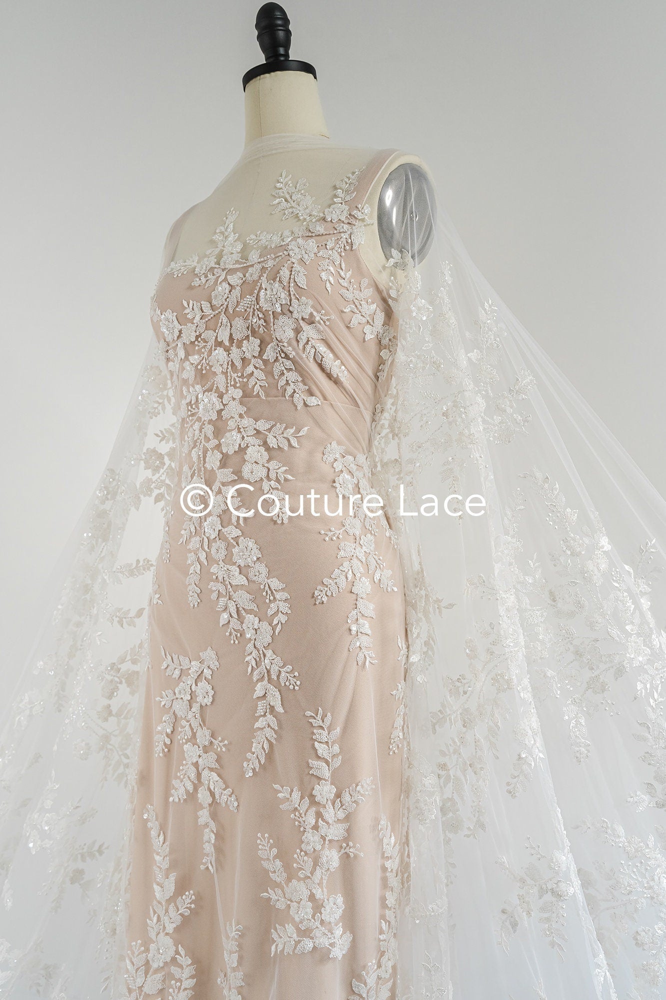 Blumen Perlen Spitze Stoff Off-White/ Couture Spitzenstoff/ Brautspitze/ Perlenspitze// L23-665