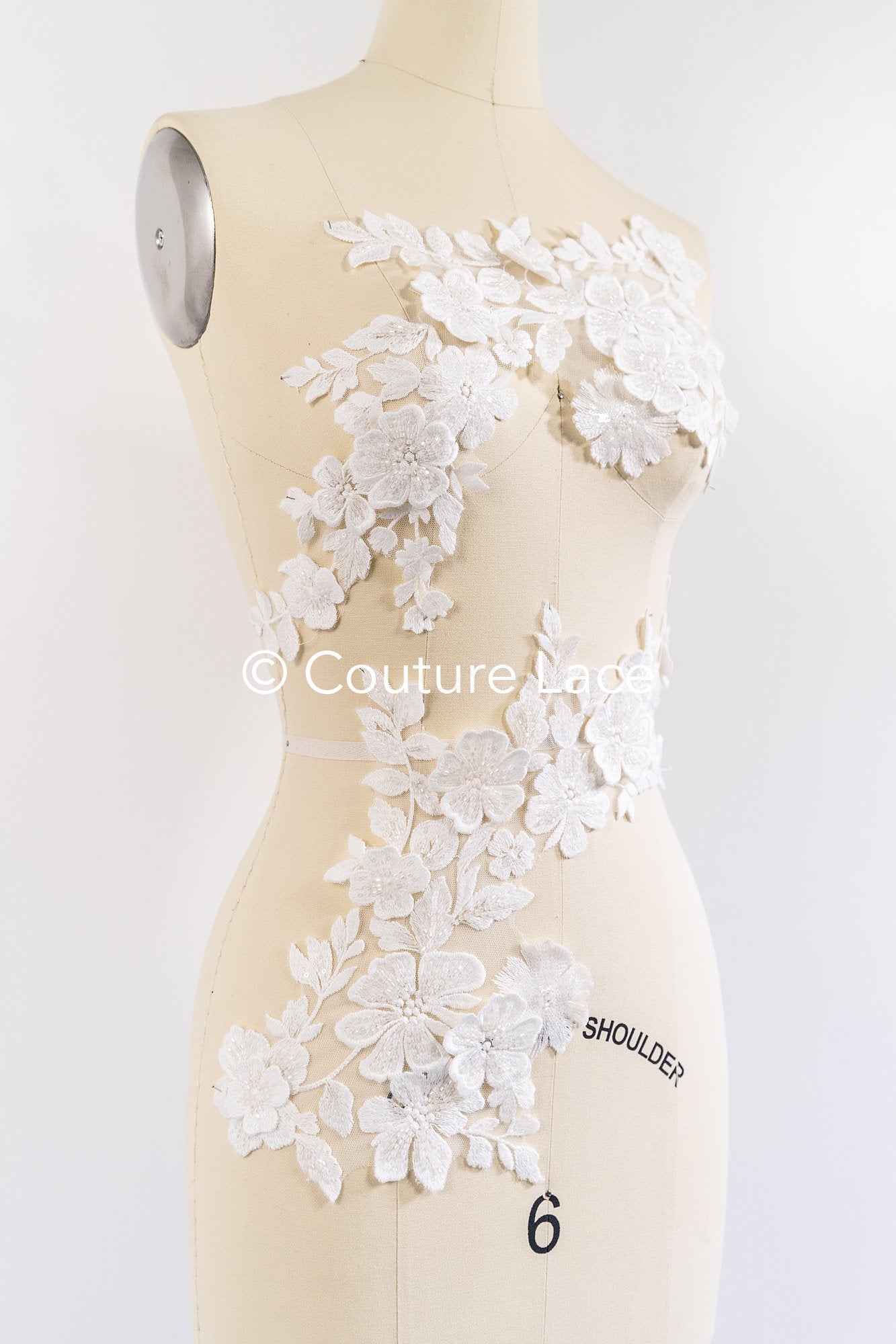 Romantische Applikation off-white/ Brautapplikation mit 3D Blumen & Perlen/ Brautkleid Spitzenapplikation/ Blumen Brautspitze Applikation// A24-385