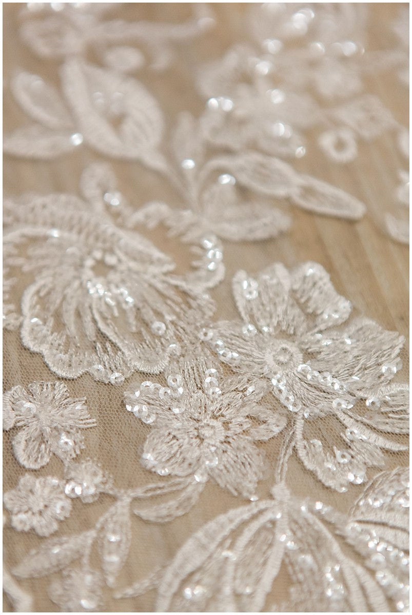 2x LARGE mirrored lace - PAIR = 2 yds/ floral lace trim/ bridal lace trim// T17-004