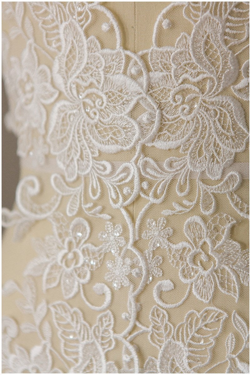1 Paar / 2x verspiegelte Spitzenborte/ florale Spitzenborte/ Brautkleid Spitzenborte/ Braut Spitzenborte mit Pailletten// T17-005