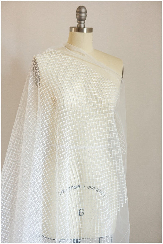 Netz Spitzenstoff Off-White/ weiche Brautspitze/ Boho Spitzenstoff/ Braut Spitzenstoff// L17-066