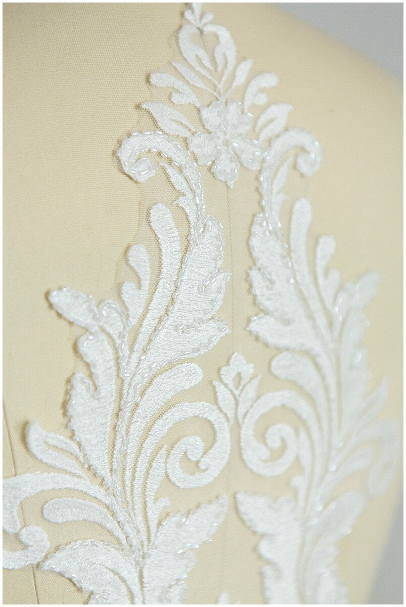 Hochzeitskleid Applikation, Lace Ornament, Große Spitzen Applikation, Blumen Applikation, Spitzenblume, Illusion Back Lace Applikation// A17-030