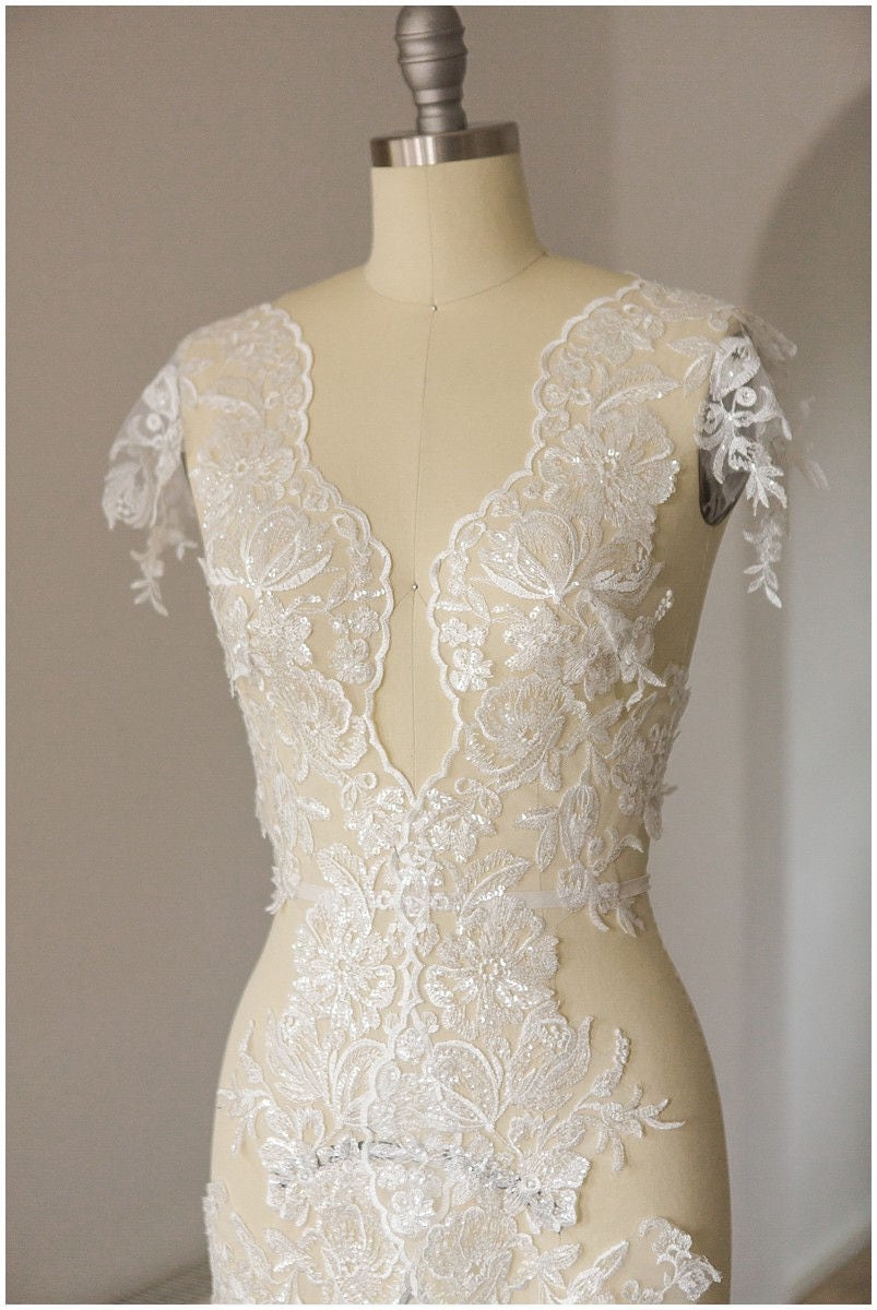 2x LARGE mirrored lace - PAIR = 2 yds/ floral lace trim/ bridal lace trim// T17-004