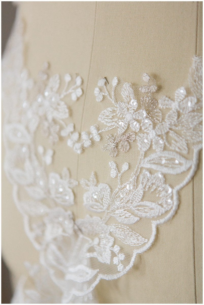2x 1 yds mirrored silver & OFF-White lace trim/ bridal lace/ lace embroidery// T17-016