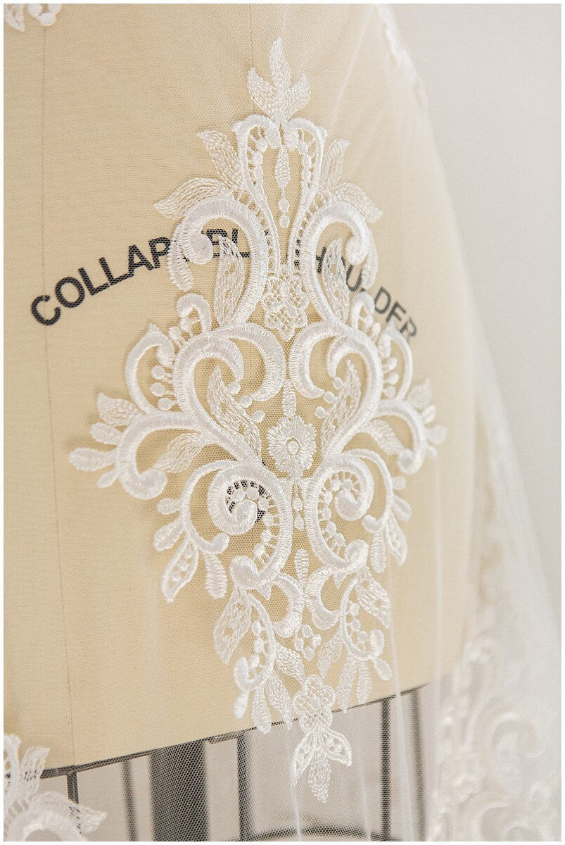 Bestickter Braut Spitzenstoff/ verschnörkelte Spitze Off-White/ Braut Couture Spitze// L17-057