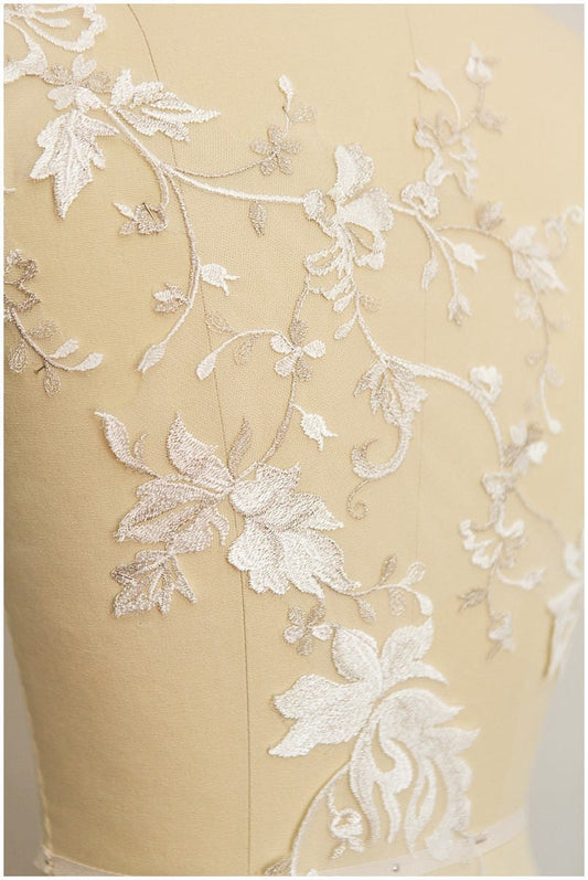 PAAR (2Stk) Große elfenbein-silber gespiegelte Spitzenblumen, Spitzenaufnäher, Spitzenblumen Applikation, Hochzeitskleid Spitze Blume, Braut Applikation// A17-044