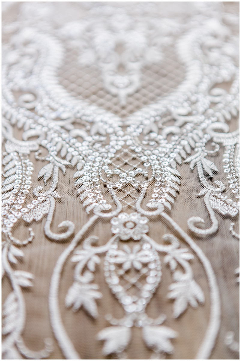Very soft and beautiful ornamental lace with net elements - wedding dress lace, bridal lace fabric, net lace design -off-white// L17-031