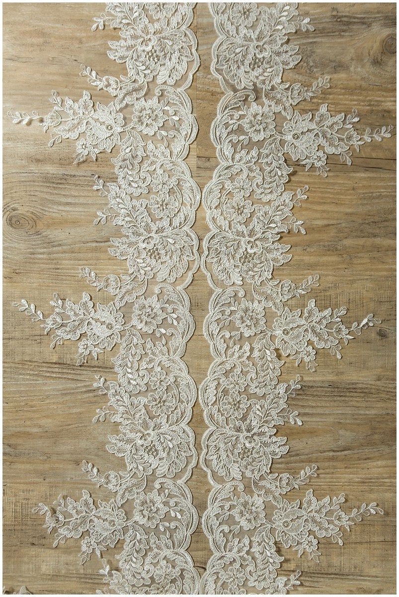 2x mirrored lace trim/ off-white ivory silver flower lace trim/ wedding dress lace// T17-019