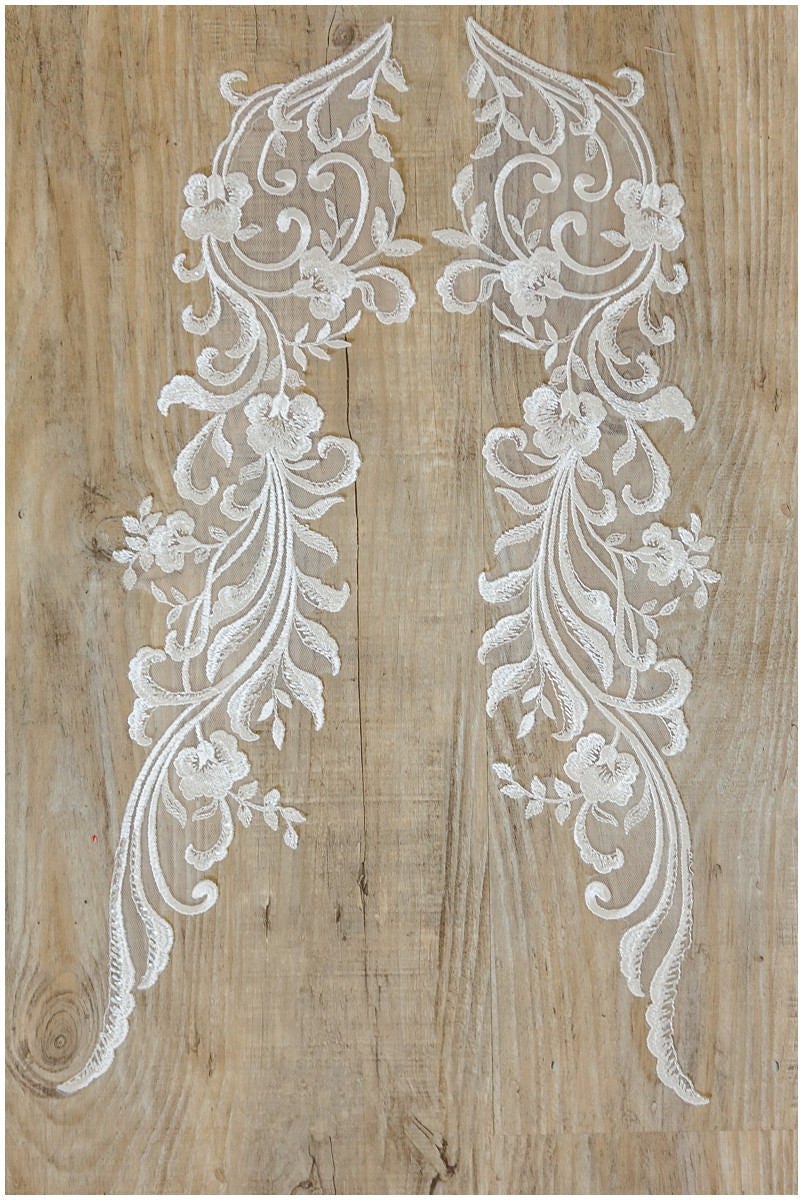 2Stk. Gespiegelte Brautblüten Applikation für Hochzeitskleider - IVORY + PAILLETTEN Spitzenblume, Spitzenaufnäher, Hochzeitskleid Applikation// A17-059