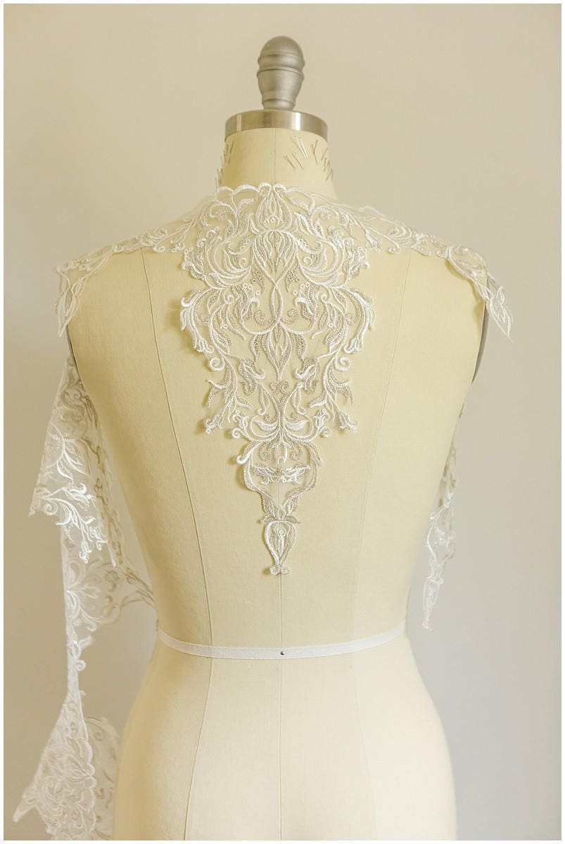Off-White Silver Lace Trim/ Bridal Lace Trim/ Crochet Lace/ Wedding Dress Lace Trim/ T17-009