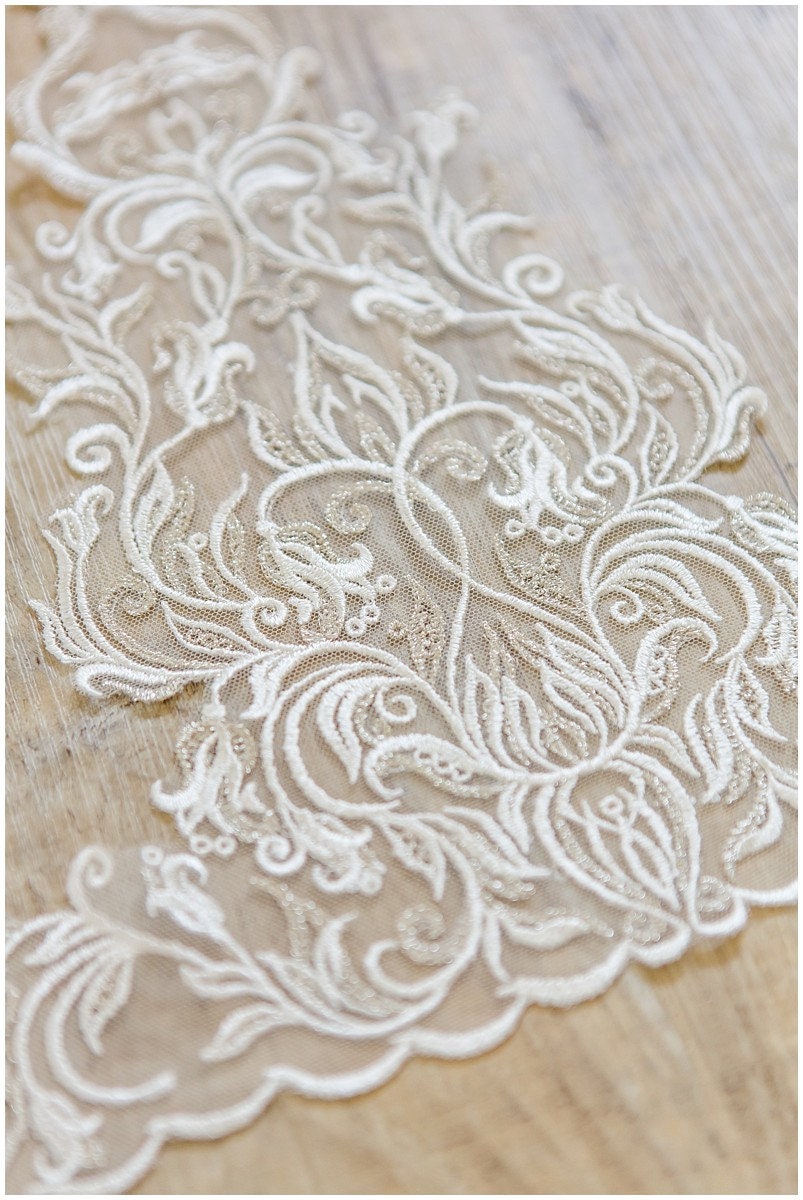 Off-White Silver Lace Trim/ Bridal Lace Trim/ Crochet Lace/ Wedding Dress Lace Trim/ T17-009