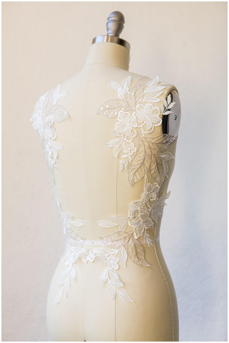 2Stk. 3D Gespiegelte Hochzeitskleid Applikation, Große Spitzen Applikation, Blumen Applikation, große Spitze Blume, Illusion Back Lace, Lace Patch// A17-046