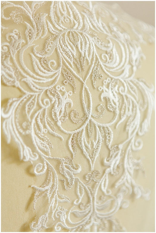 Garniture en dentelle argentée blanc cassé/ Garniture en dentelle nuptiale/ Dentelle au crochet/ Garniture en dentelle pour robe de mariée// T17-009