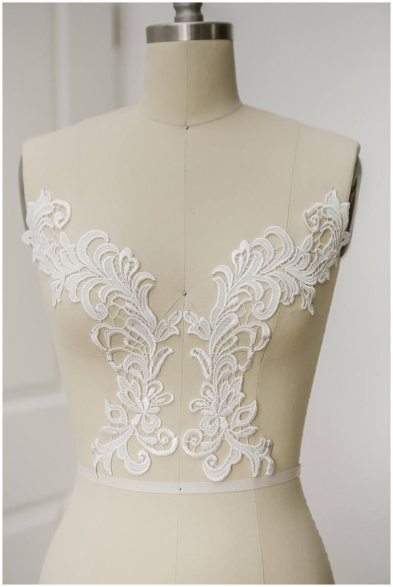 Very soft guipure flower applique, water soluble lace applique, lace flower, lace patch, bridal dress applique, wedding dress lace // A17-020