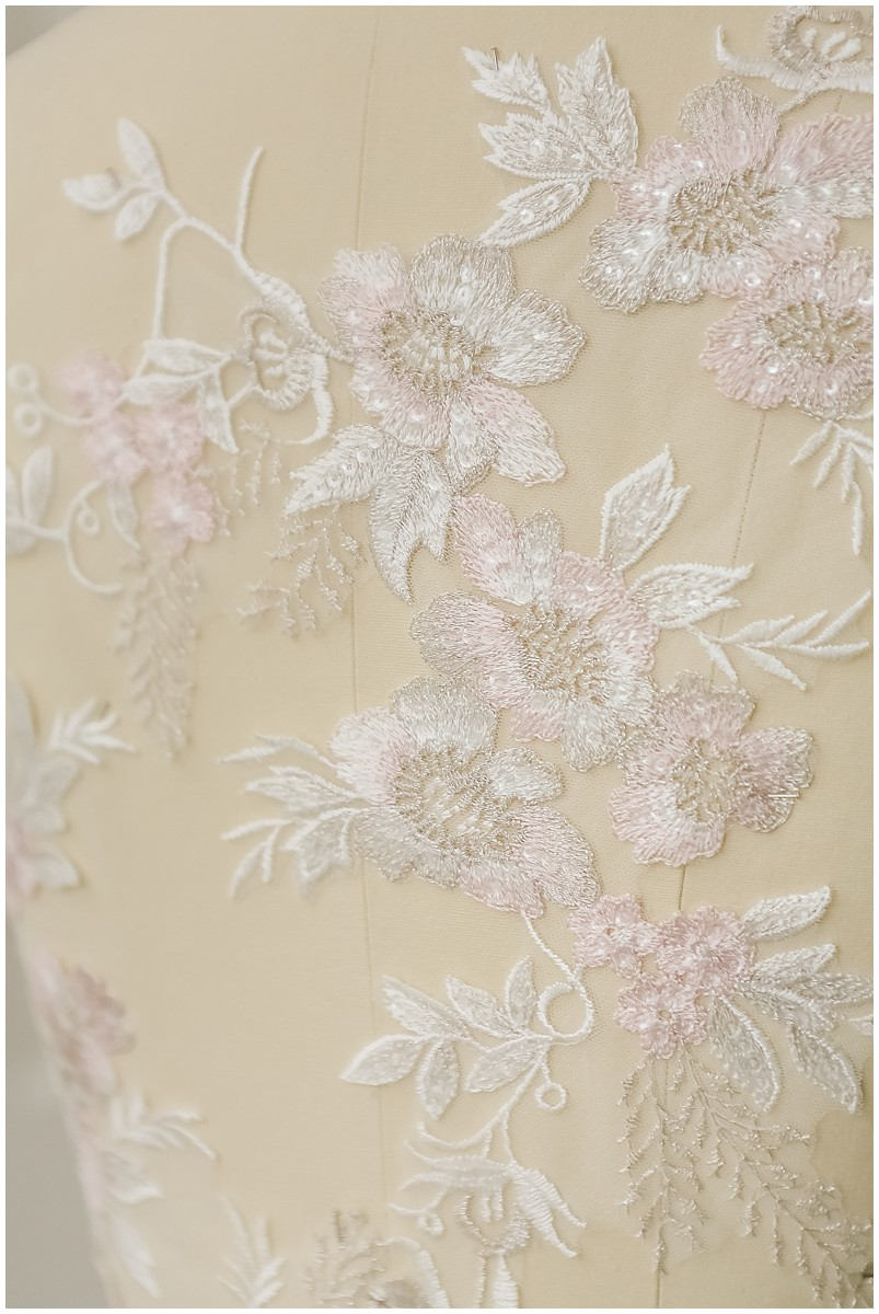 1 Paar (2Stk) rosé+ivory+silber Blumen Applikation, Große BlumenSpitze Applikation, Blumen Applikation, Hochzeitskleid Spitzen Applikation// A17-060