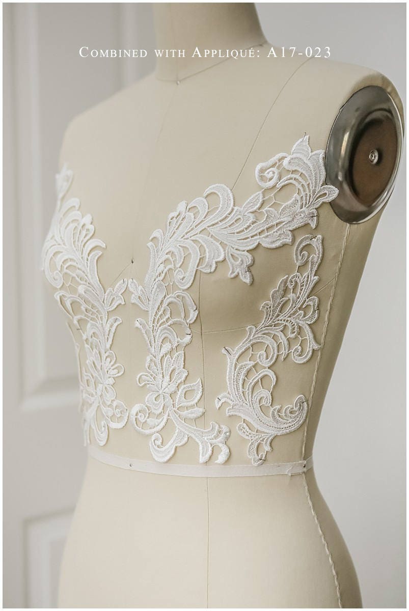 Very soft guipure flower applique, water soluble lace applique, lace flower, lace patch, bridal dress applique, wedding dress lace // A17-020