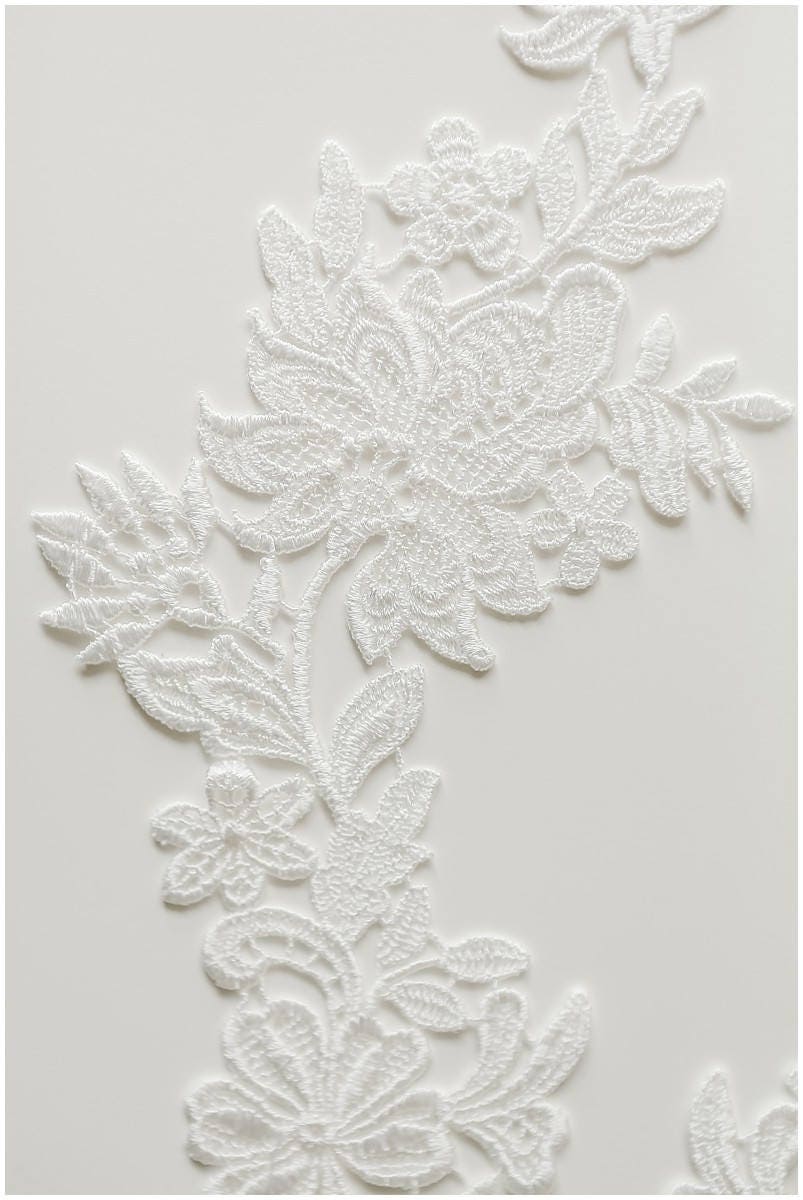 Guipure Blumen Applikation, Häkel-Spitzenapplikation, Makramee Spitzenblume, Spitzenaufnäher, Brautkleid Applikation, Hochzeitskleid Spitzenblume// A17-016