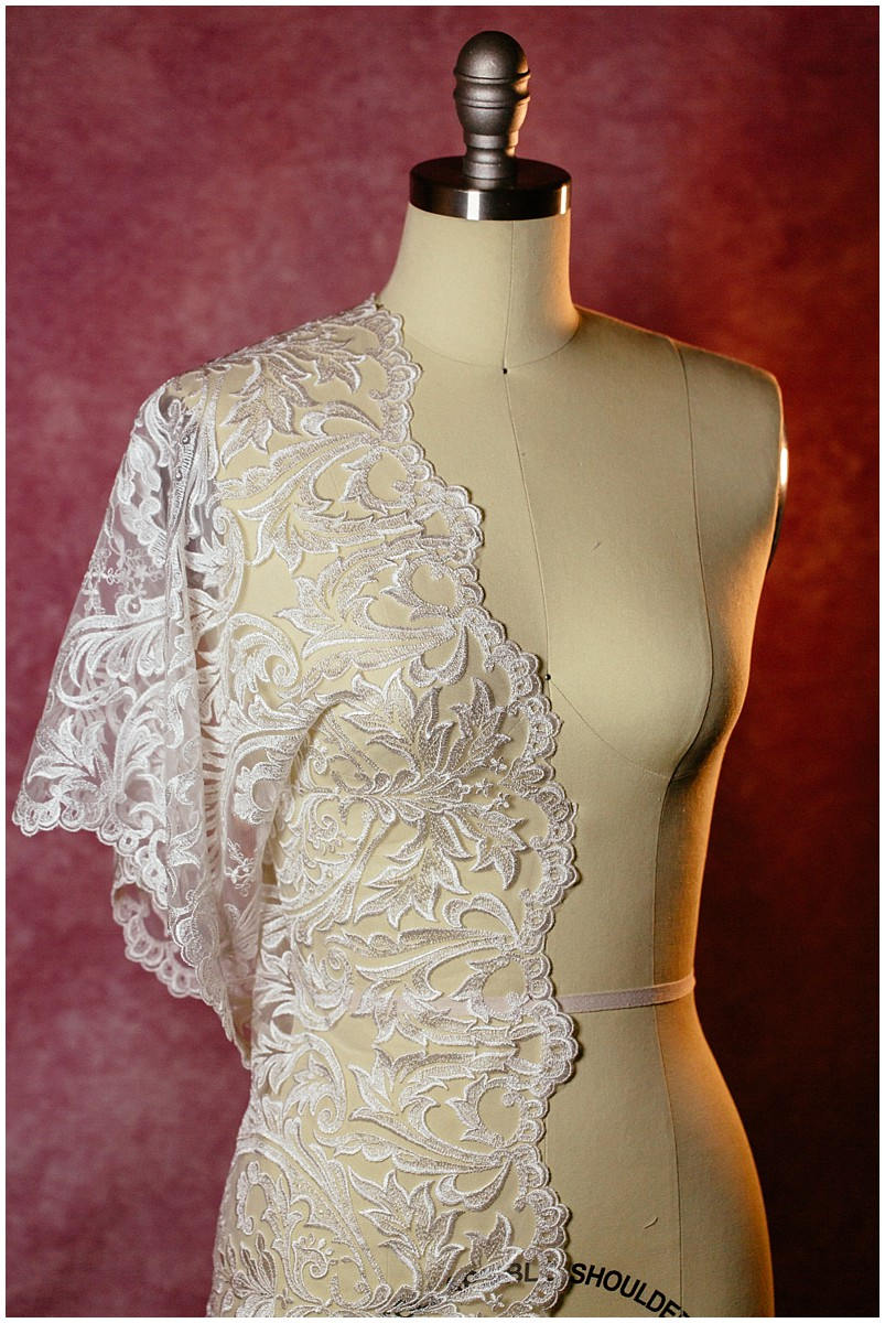 Guipure lace trim/ bridal lace trim/ wedding dress lace trim/ off-white ivory lace trim// T17-014