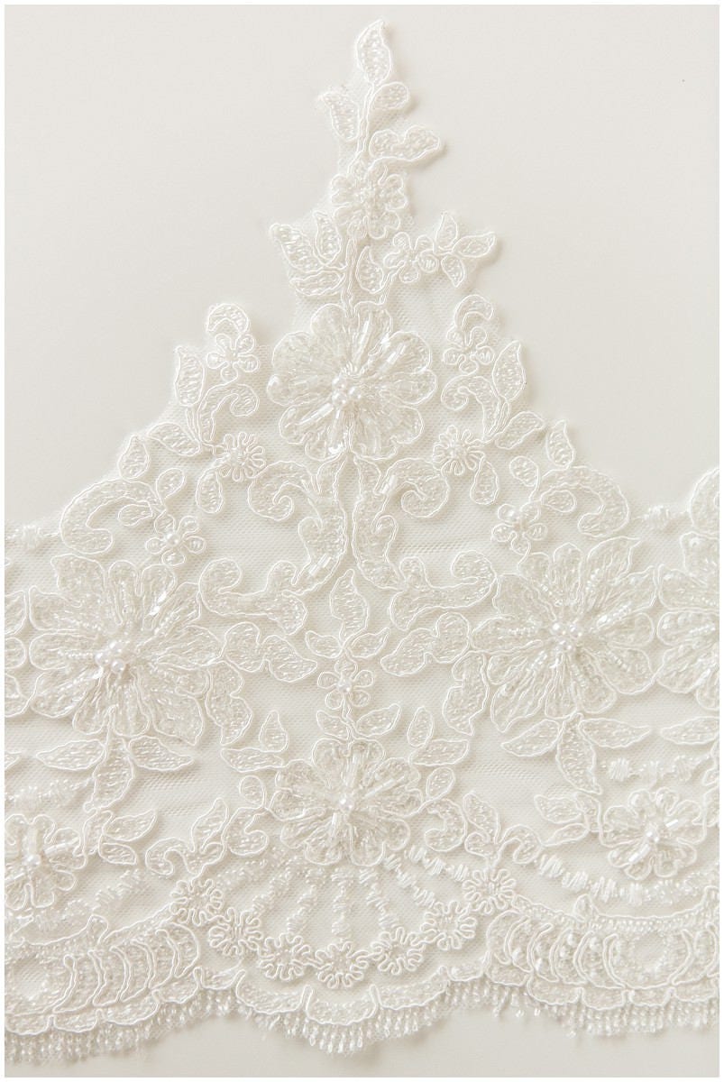 Lace trim off-white with pearls/ bridal veil trim/ wedding dress lace trim// T17-025