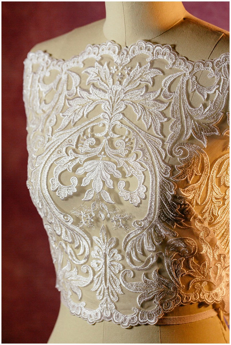 Guipure lace trim/ bridal lace trim/ wedding dress lace trim/ off-white ivory lace trim// T17-014