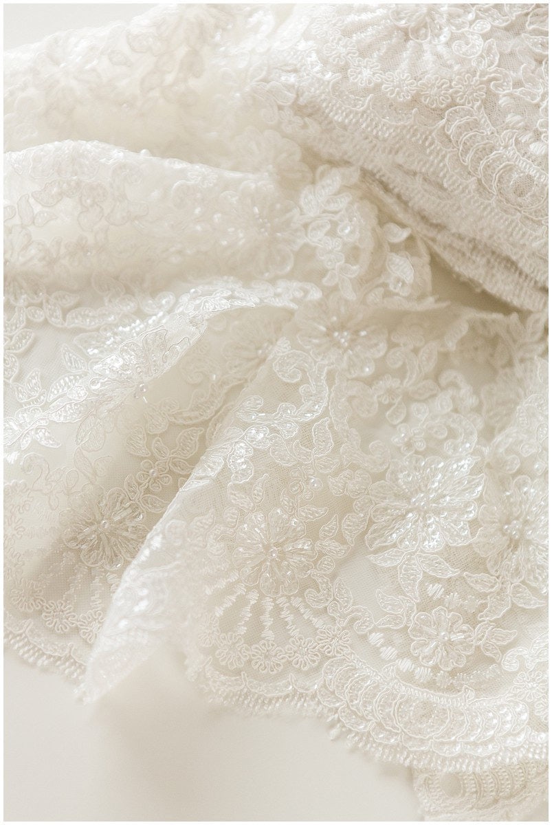 Lace trim off-white with pearls/ bridal veil trim/ wedding dress lace trim// T17-025
