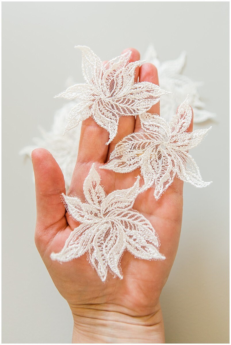 20pcs. 3D flowers for sewing/ 3D flower lace applique/ wedding dress lace applique/ bridal lace// A17-081