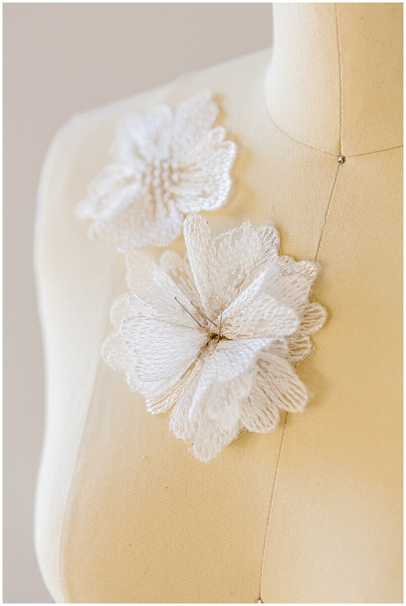 20pcs 3D lace flowers for sewing/ 3D flower lace applique/ wedding dress lace applique/ bridal 3D applique// A17-101