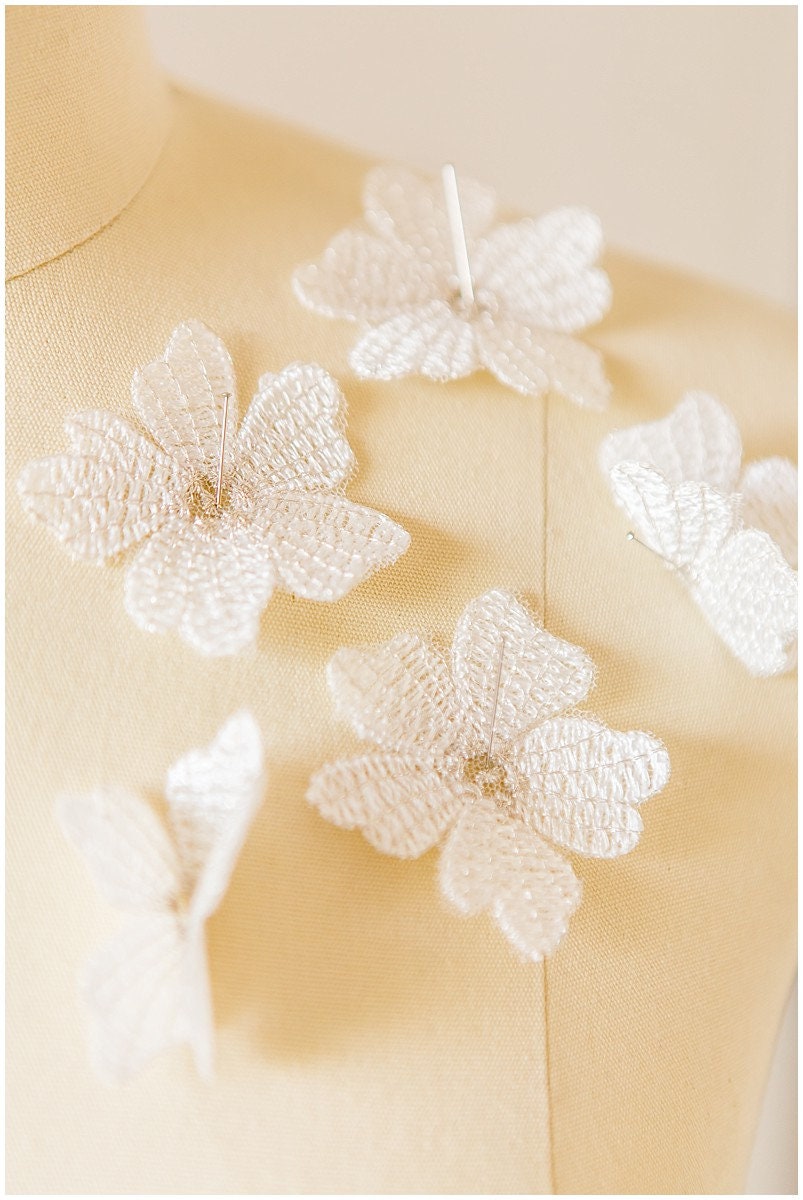 10pcs 3D lace flowers for sewing/ 3D flower lace applique/ 3D lace flower for wedding dress/ bridal applique// A17-103