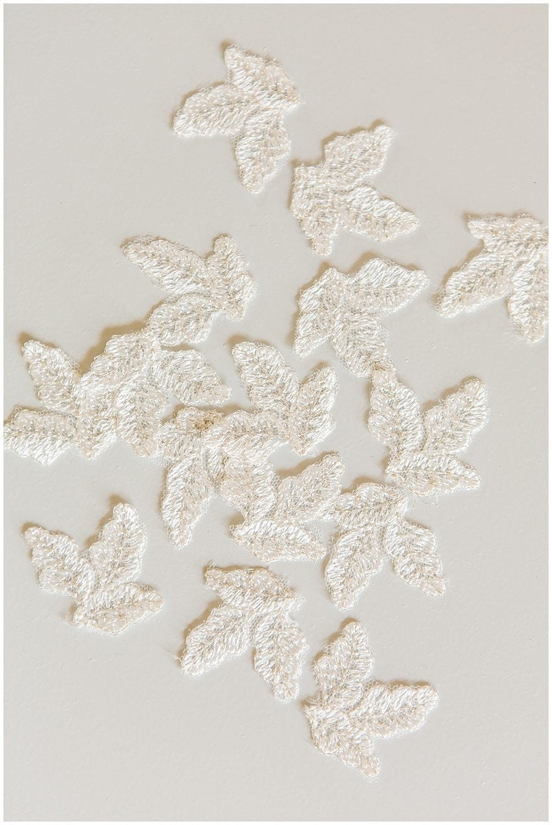 18pcs 3D lace leaf for sewing/ 3D flower lace applique/ wedding dress lace applique/ bridal lace// A17-108