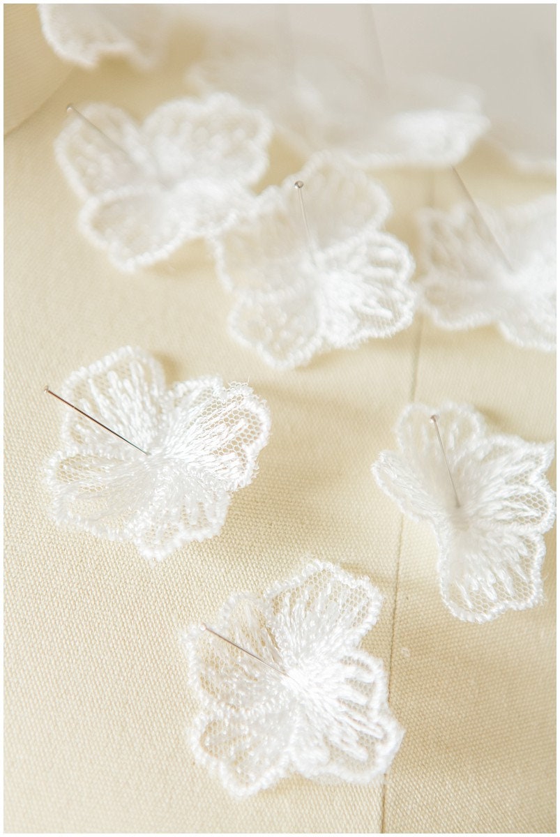 10pcs 3D flowers/ lace applique for wedding dress/ bridal lace/ 3D flower applique// A17-115
